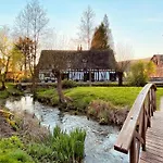 4 Bedroom Awesome Home In Lyons-La-Foret Holiday home