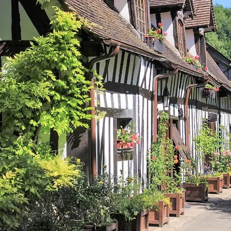 Cozy In Lyons-la-Foret