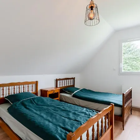 4 Bedroom Awesome Home In Lyons-La-Foret Lyons-la-Foret