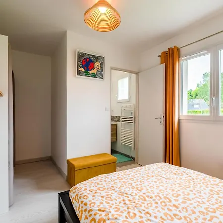 4 Bedroom Awesome Home In Lyons-La-Foret